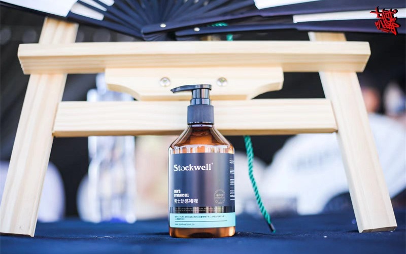 ?造型持久又自然，Stockwell定型噴霧，男士定型產品前三品牌